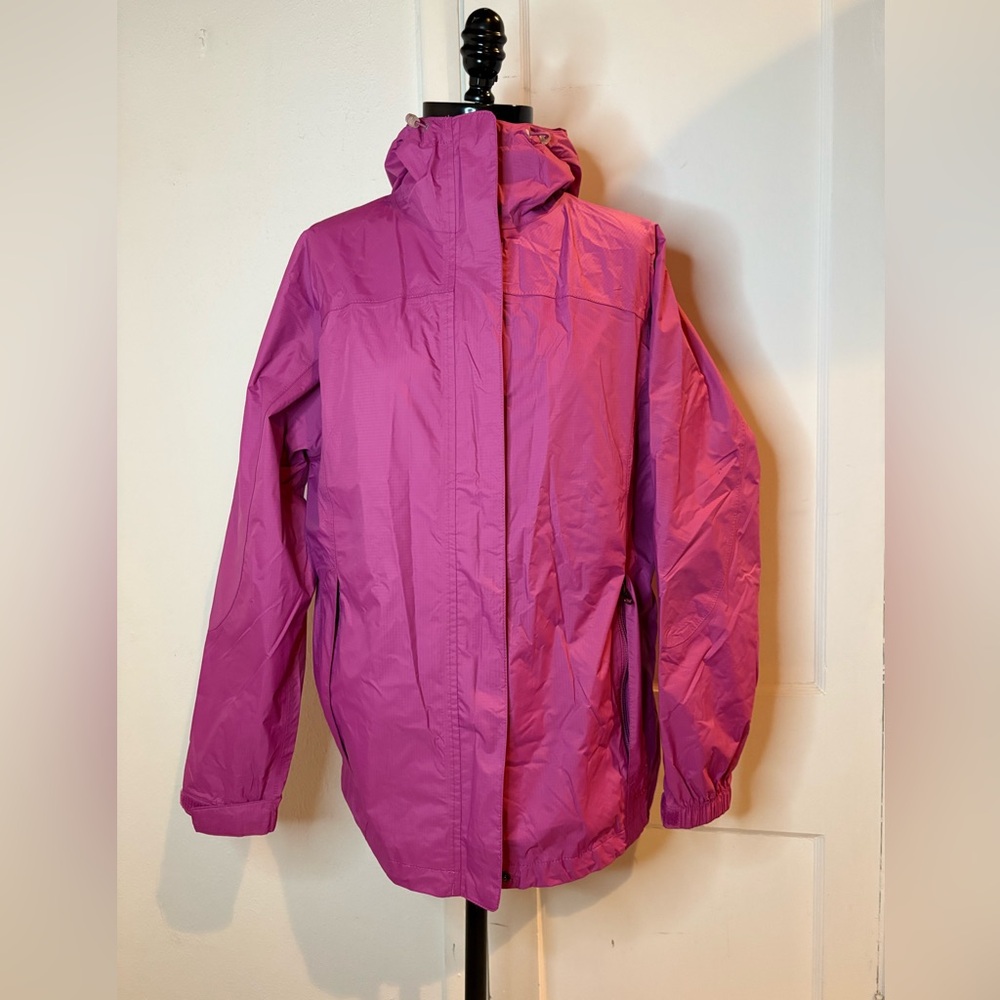 Vintage L.L.Bean pink hooded nylon rain jacket
